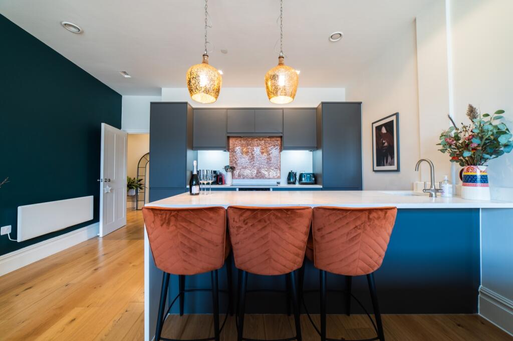 Apartment in Cardiff - View 3