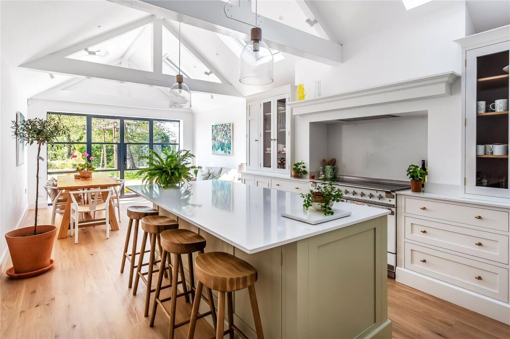 House in Tandridge, Crowhurst - View 3