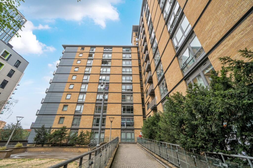 Apartment in London - View 2
