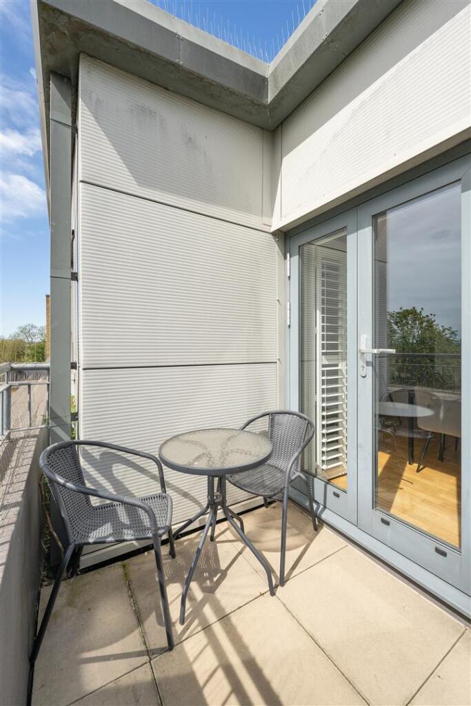 Apartment in London, Chingford Green, Chingford - View 4
