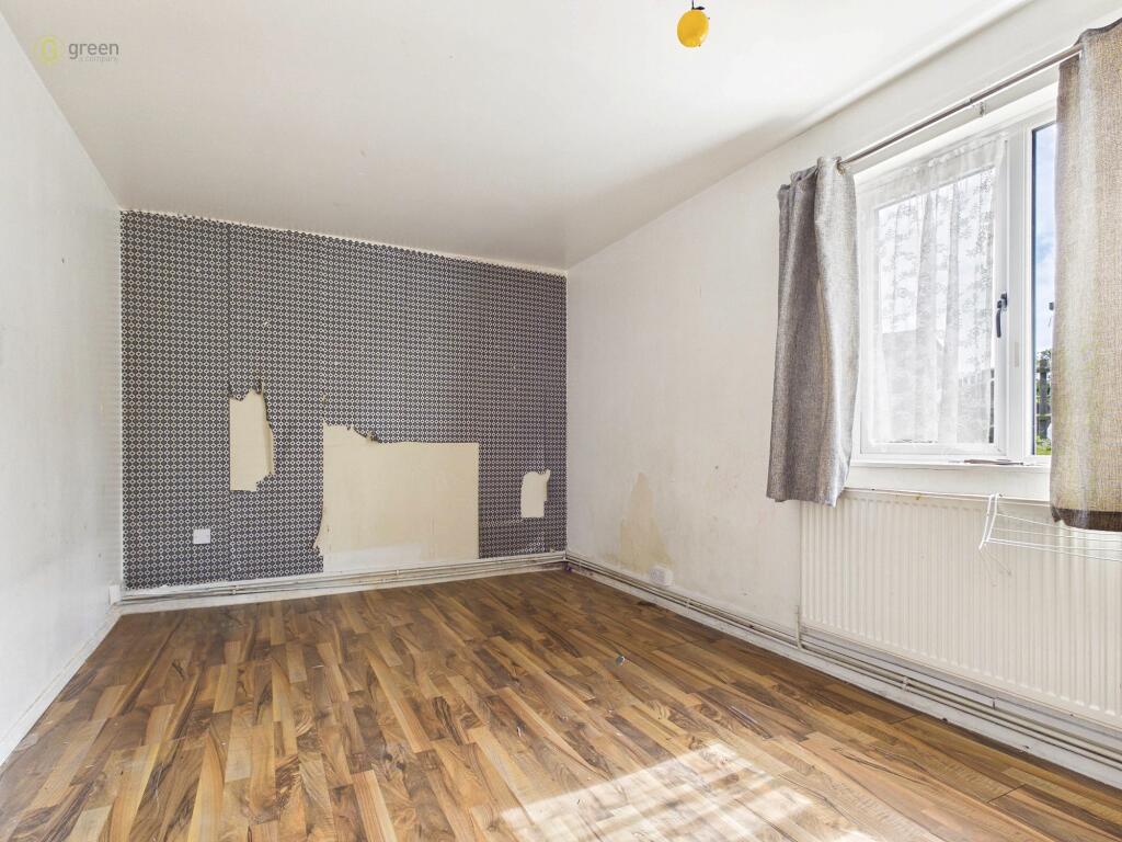 Apartment in Solihull, Chelmsley Wood - More