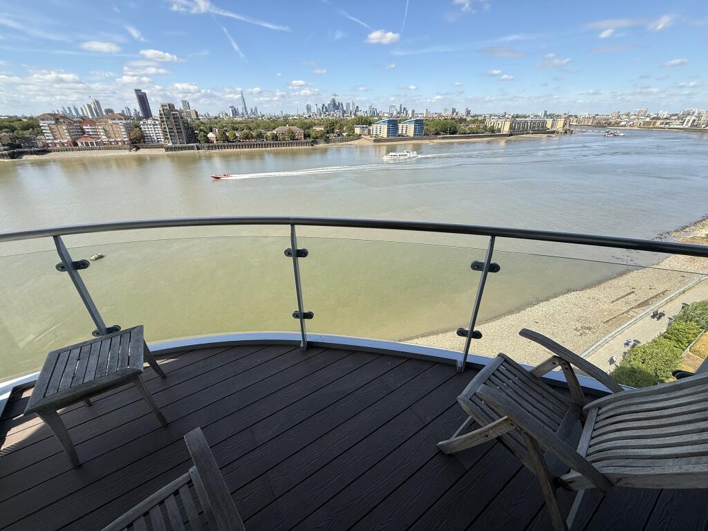 Apartment in London - View 4