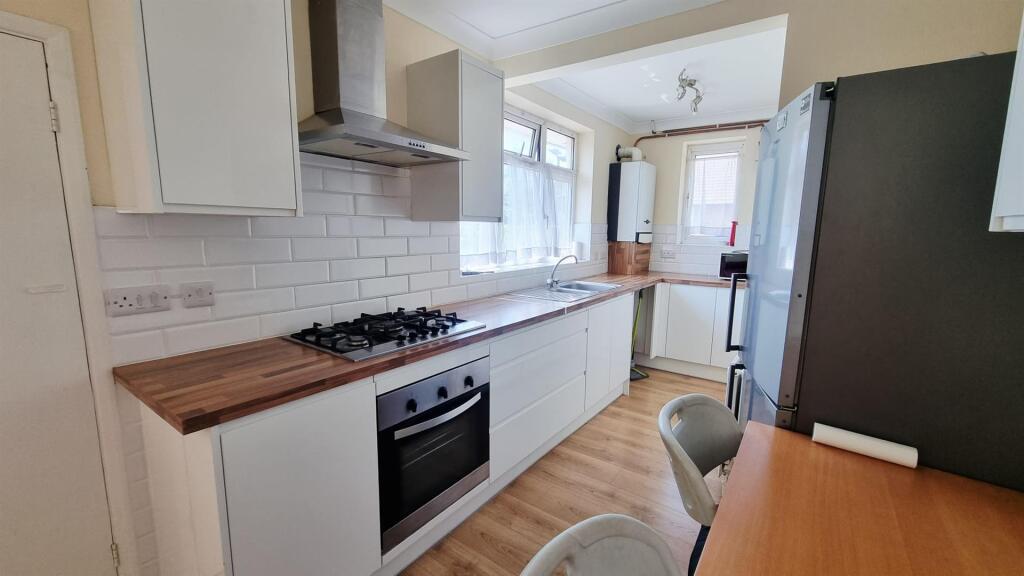 Main image of property: Bath Road, Hounslow
