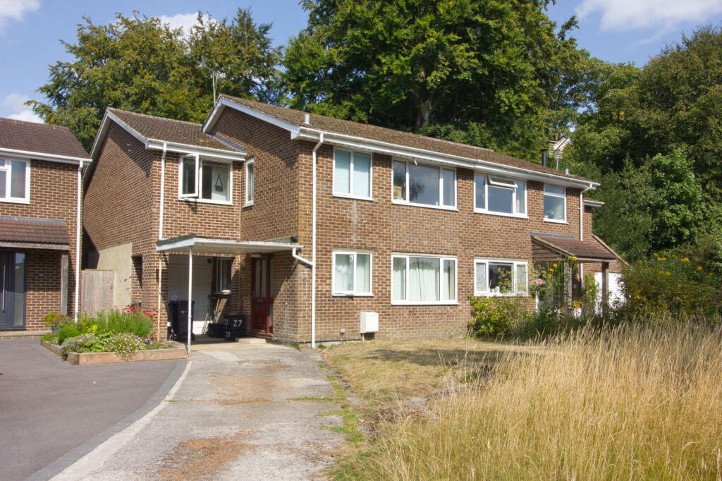 Main image of property: Broadleas Park, Devizes, Wiltshire, SN10 5JA