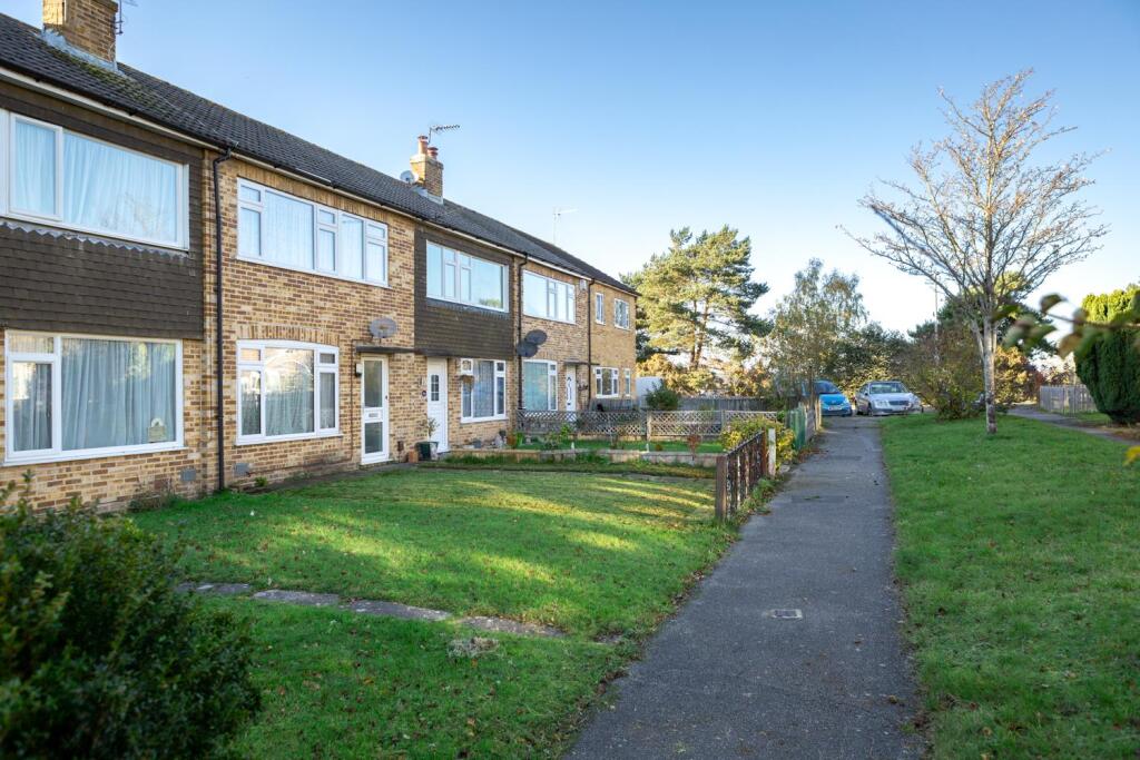 House in Poole, Lake - View 2