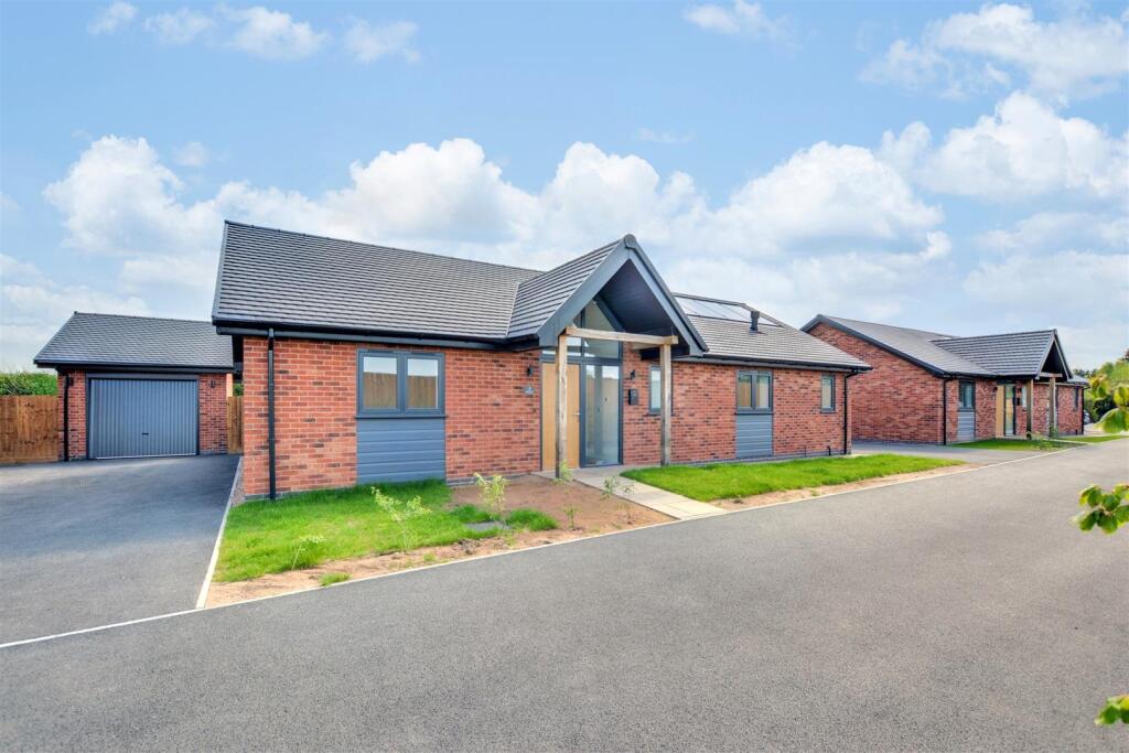 Main image of property: Collared Close, Lambley, Nottingham