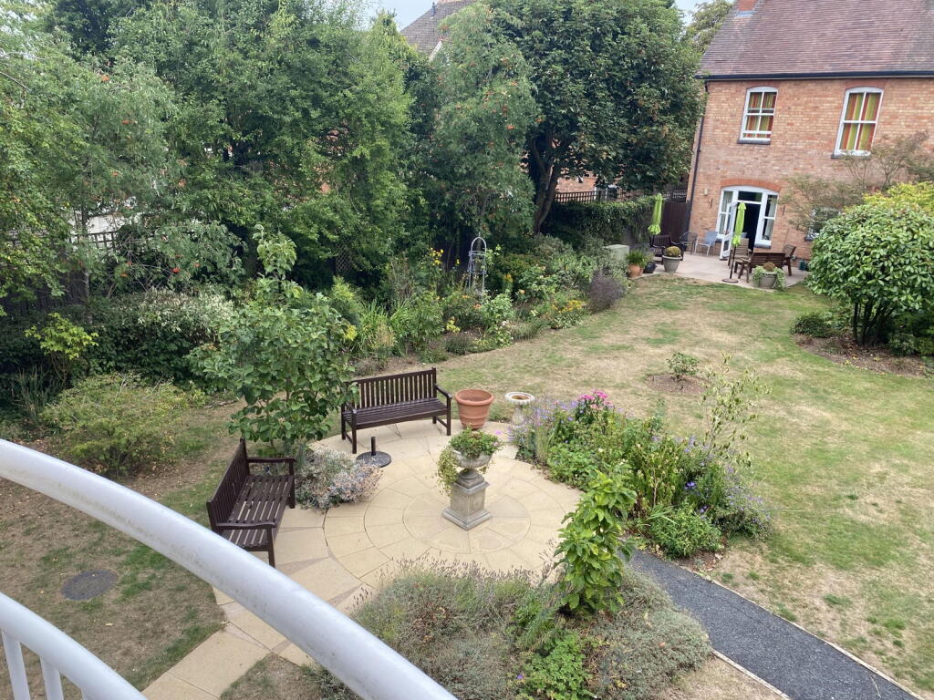 Santler Court, Worcester Road, Malvern, WR14 photo 3