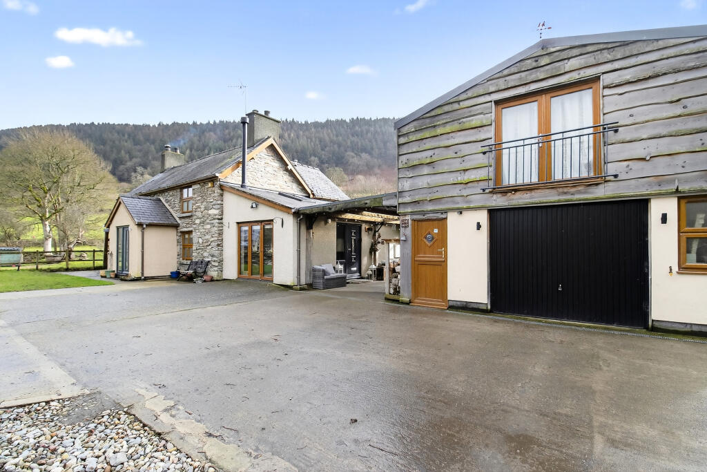 Main image of property: Llandrillo, Corwen, LL21
