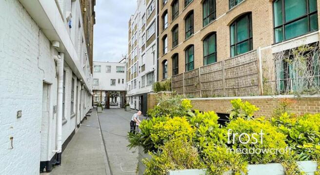 ChelseaWharf Lots Road SW10 office to let 4 2.jpg