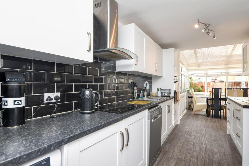 House in Southend-on-Sea, North Shoebury - View 4
