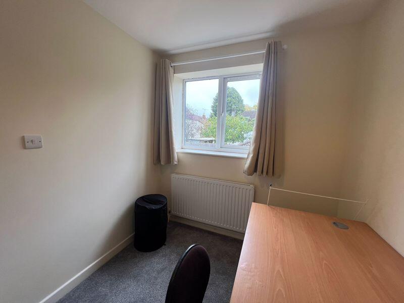 5 bedroom detached house for rent