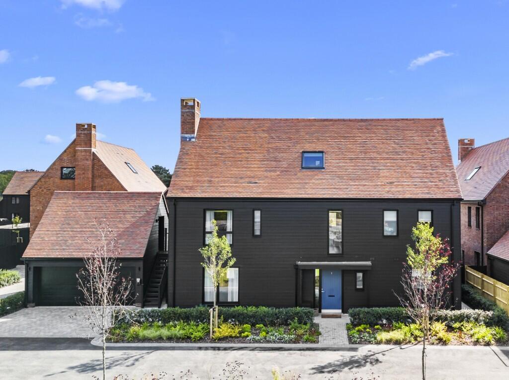 Main image of property: Alfold Gardens, 
Alfold, 
Cranleigh,
GU6 8BG