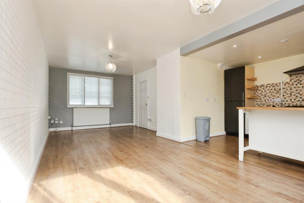 Greenvale Avenue, Birmingham photo 3