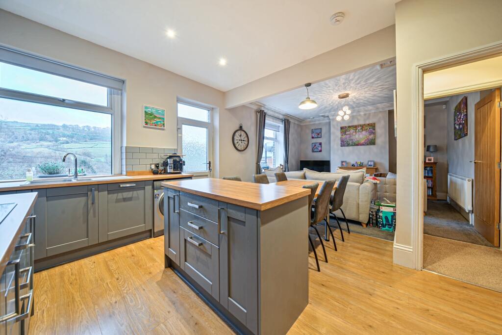 3-bed terraced on Thorn View, Luddenden, £345,000