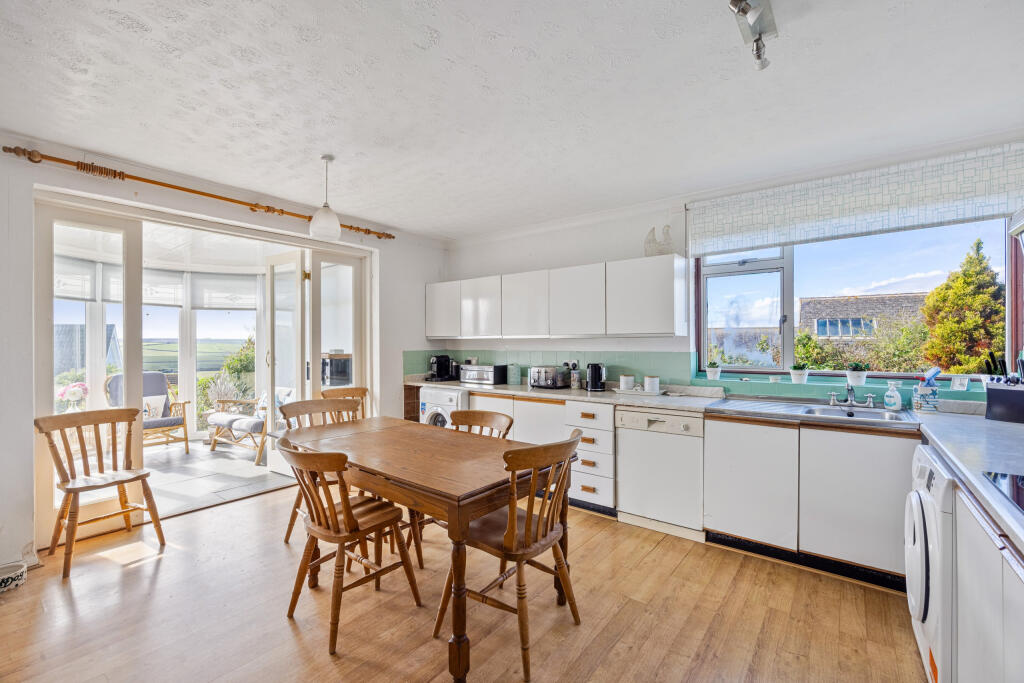 Apartment in Torquay - View 5