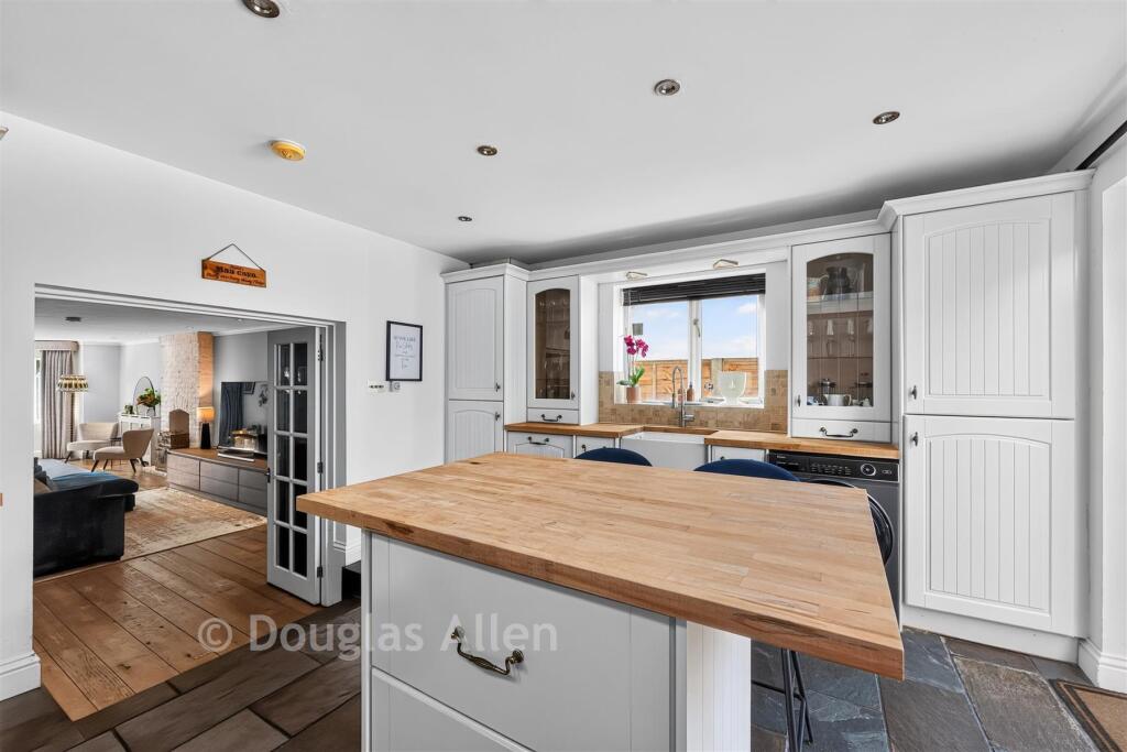 House in Epping Forest, Epping - View 5