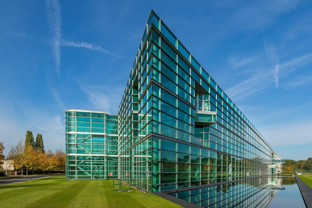 External 4.JPG