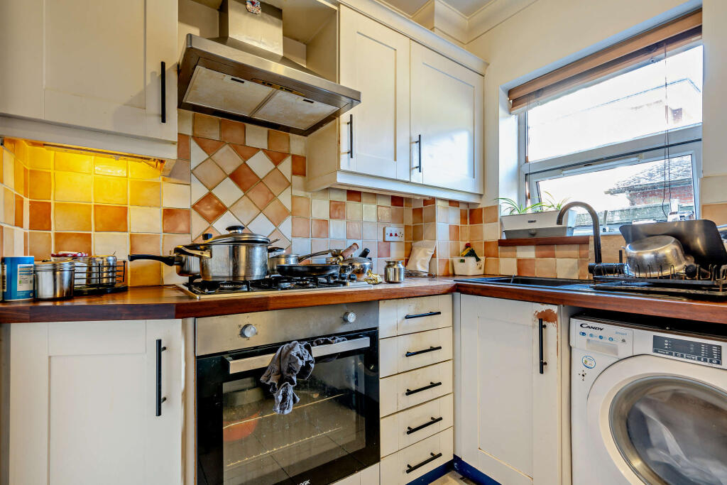 Apartment in Bournemouth - View 6