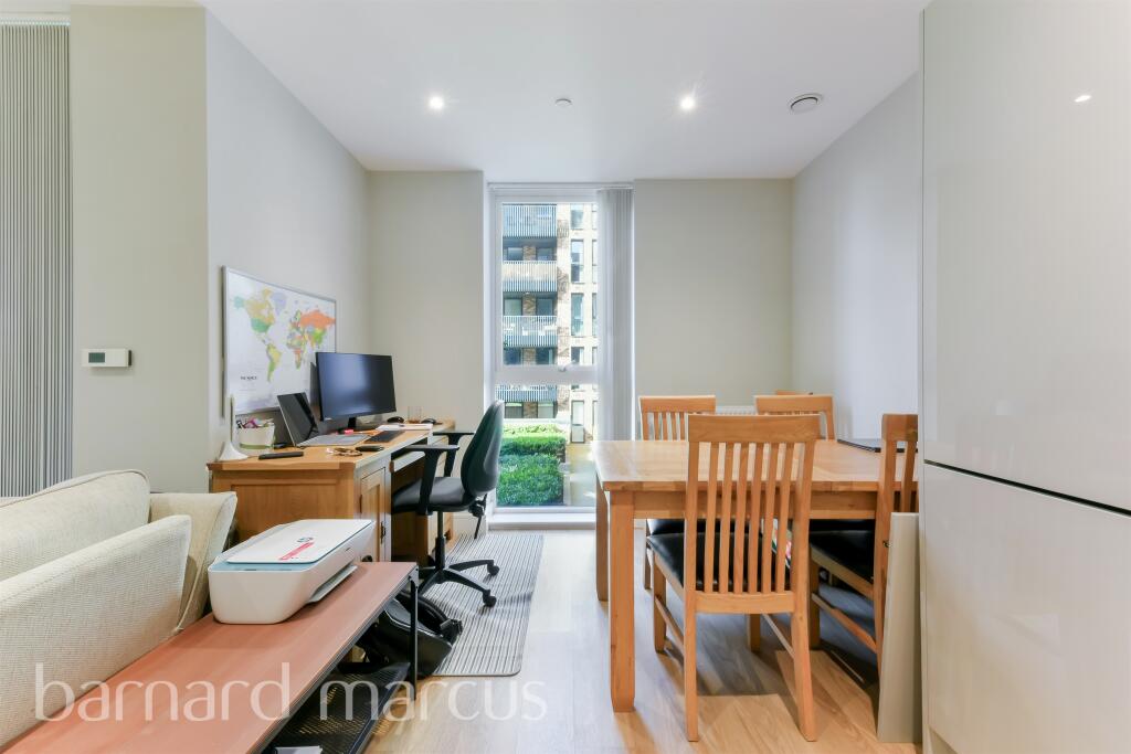 Apartment in London - More