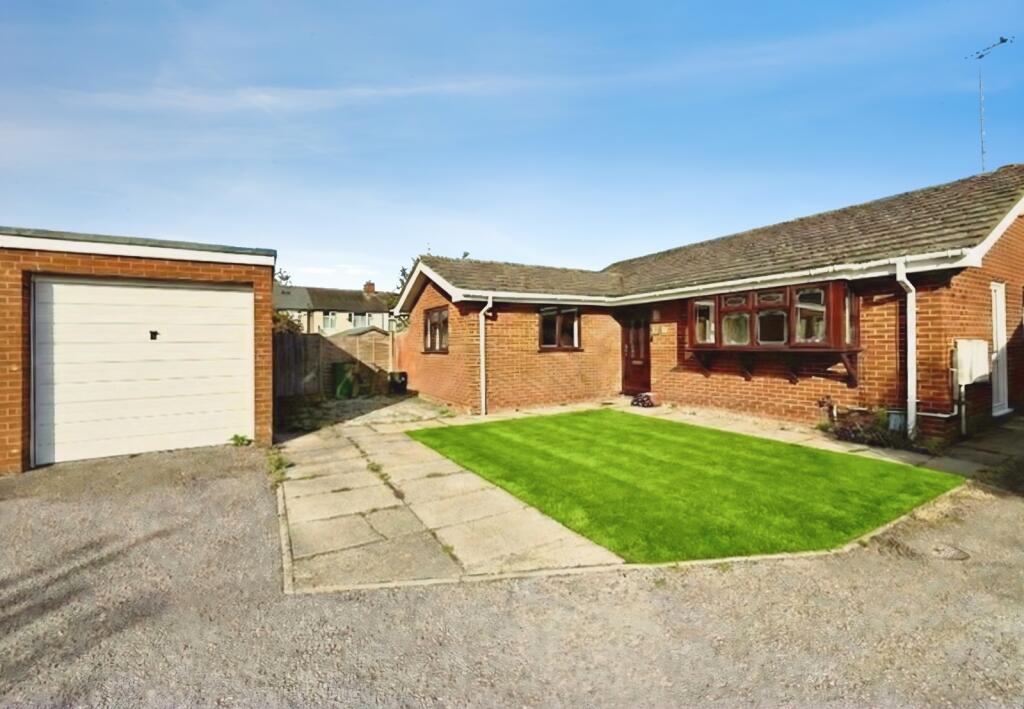 Main image of property: Almond Close, Luton, Bedfordshire, LU3