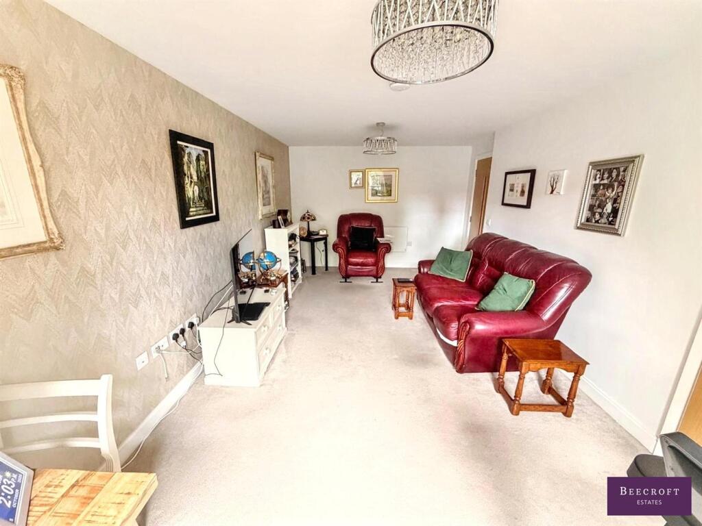 Apartment in Sheffield - View 4