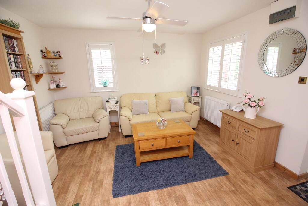 House in London - View 2