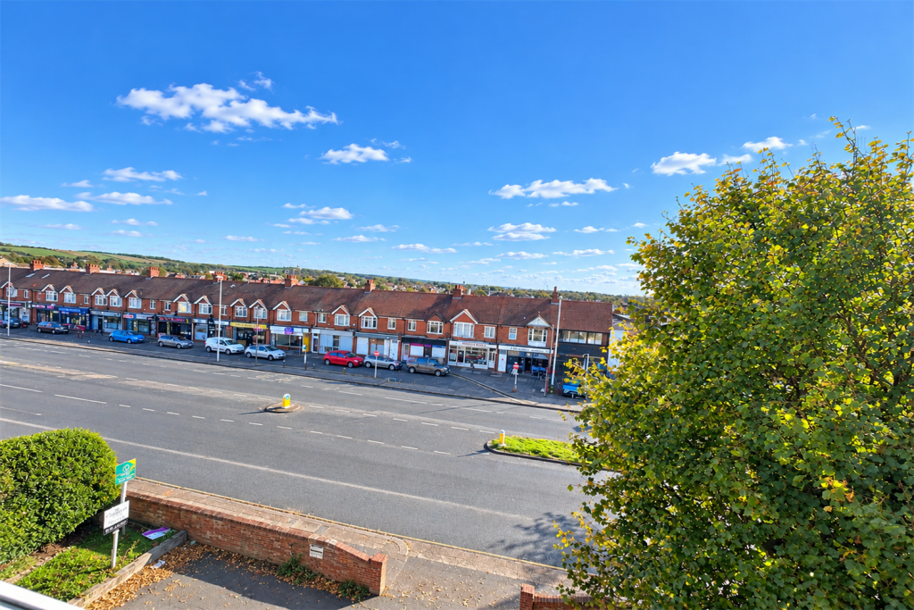 Broadwater Road, Worthing, BN14 photo 4