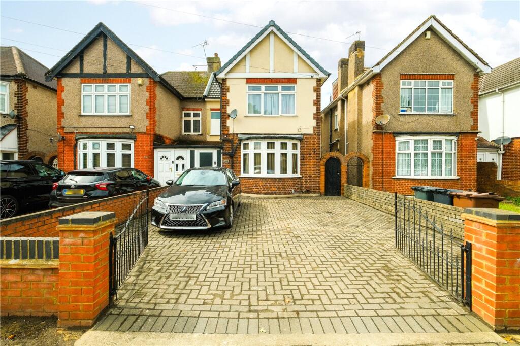 Main image of property: Whalebone Lane North, Chadwell Heath, RM6