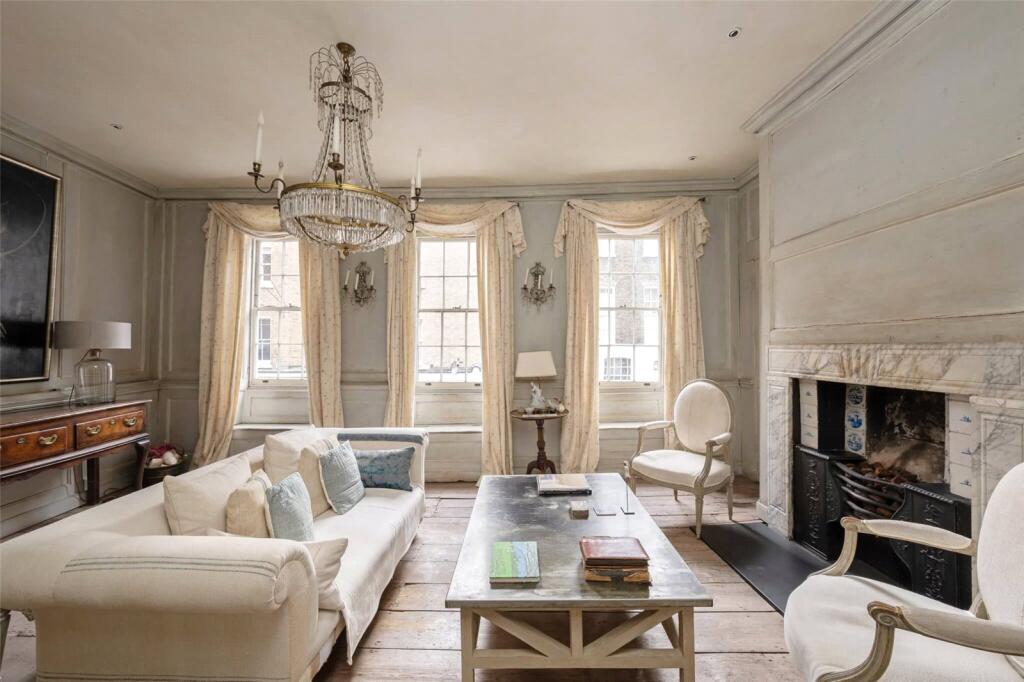 Main image of property: Holland Street, Kensington, W8
