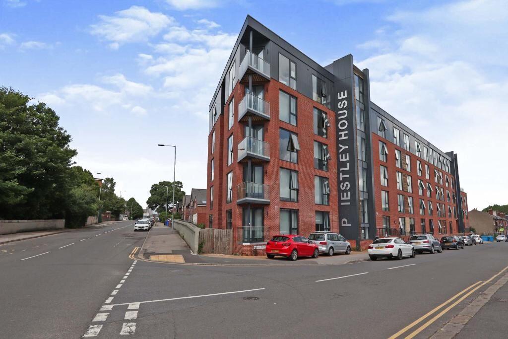 Main image of property: Apartment 44 Royal Riverside, 60 Priestley Street, Sheffield, South Yorkshire, S2 4FS