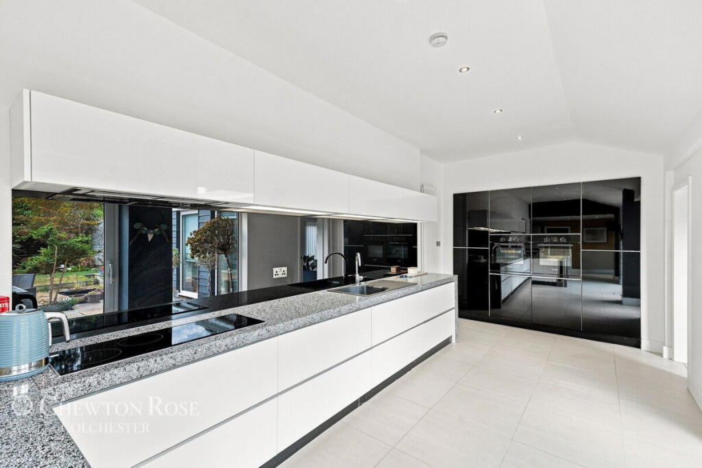House in Colchester, West Mersea - View 3