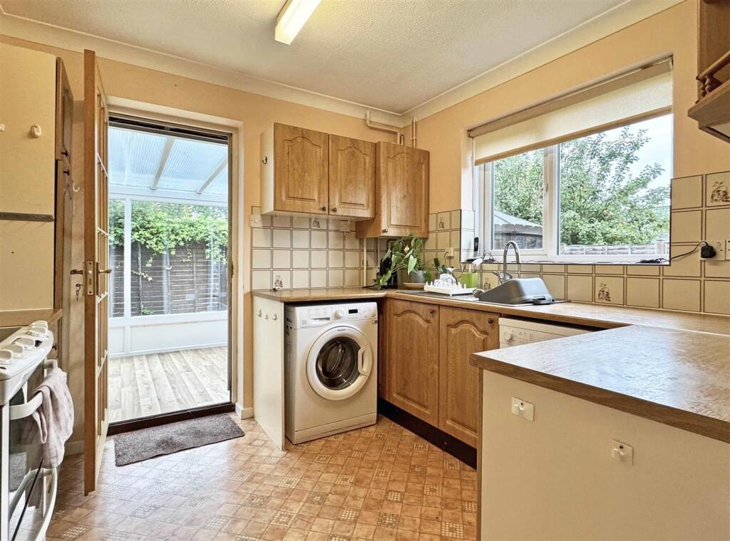 House in Braintree, Hatfield Peverel - More