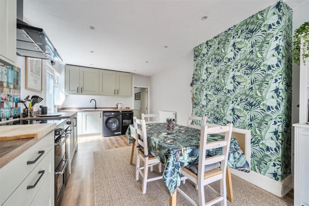 House in Maidstone, Barming Heath, East Farleigh - View 3