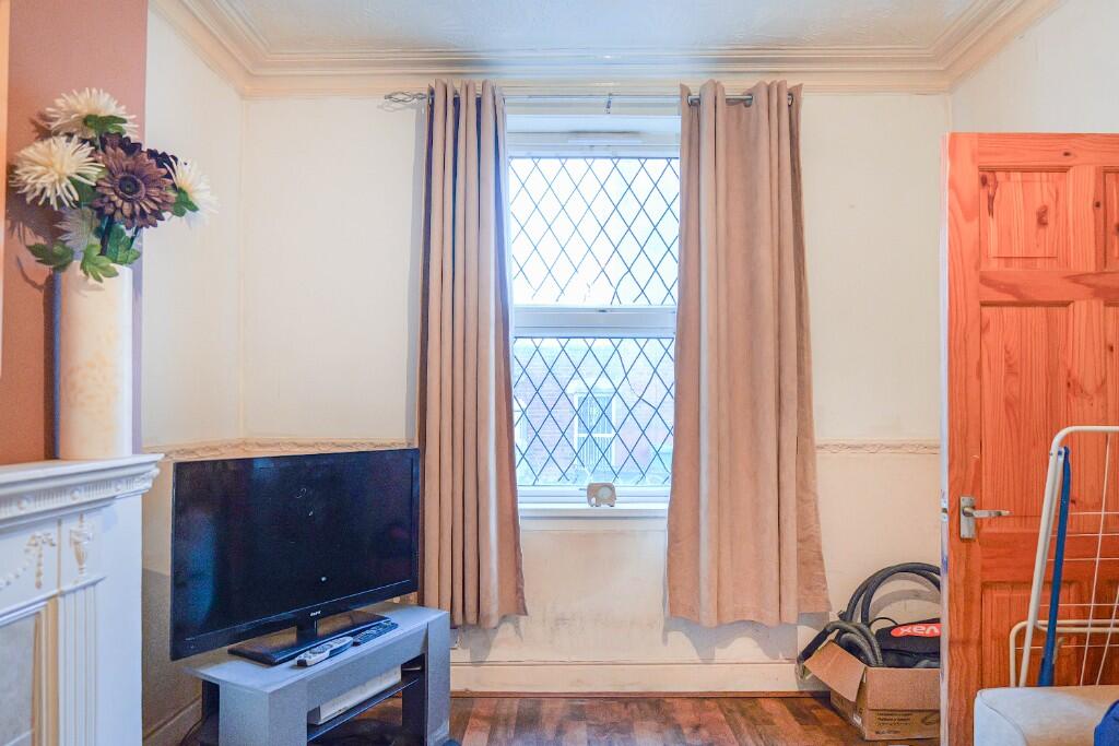House in Leeds, Moor End, Armley - View 3
