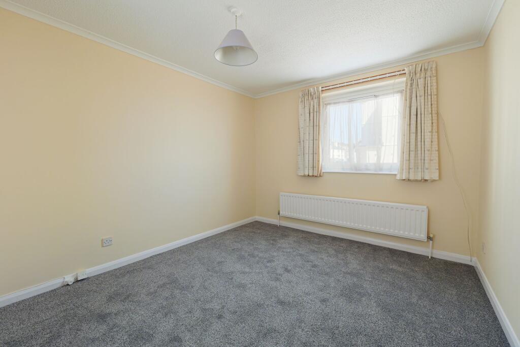 Apartment in Sandgate, Golden Valley - View 6