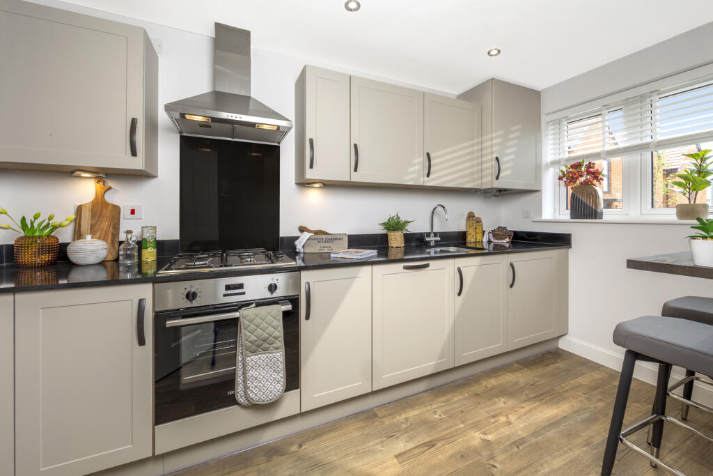 House in Hythe, Martello Lakes - View 4