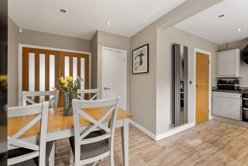 House in Bradford, West Yorkshire - View 4