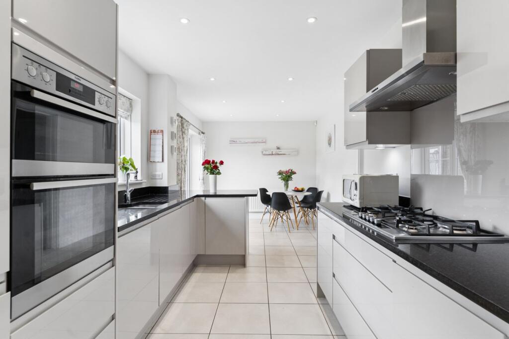 House in Hitchin, Offley Hoo, Great Offley - View 4