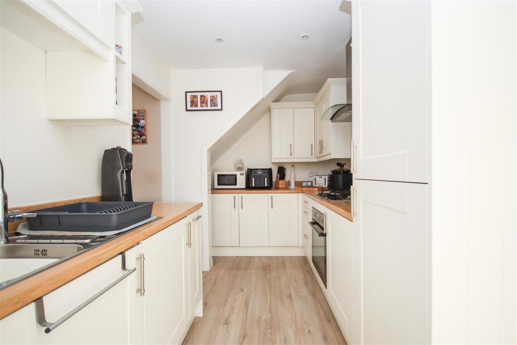 NN10, Masefield Drive, Rushden - View 2