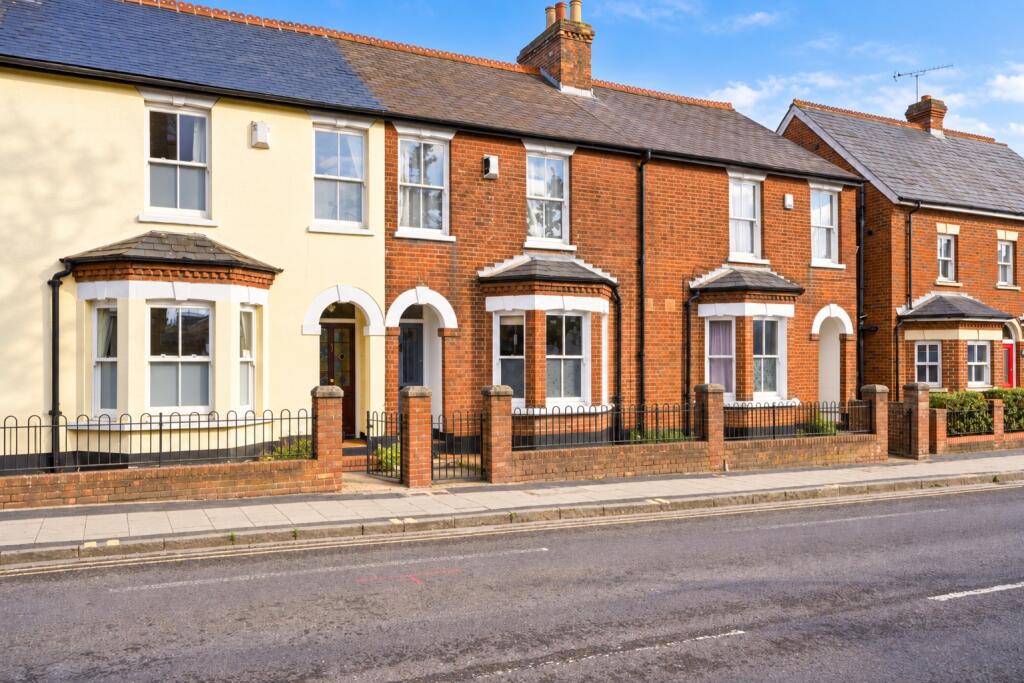 Victoria Street, St. Albans, Hertfordshire, AL1