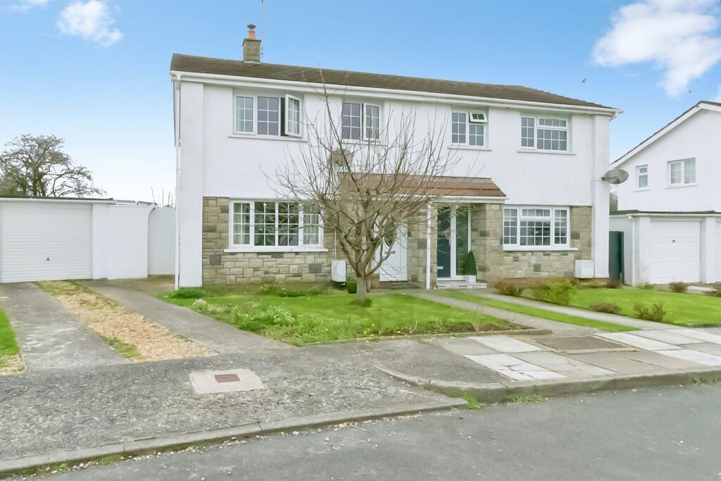 Main image of property: Brookside, Treoes