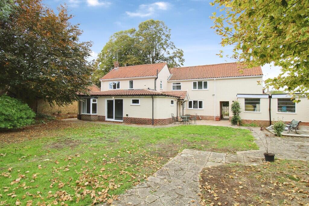 House in North Kesteven, Waddington - View 4