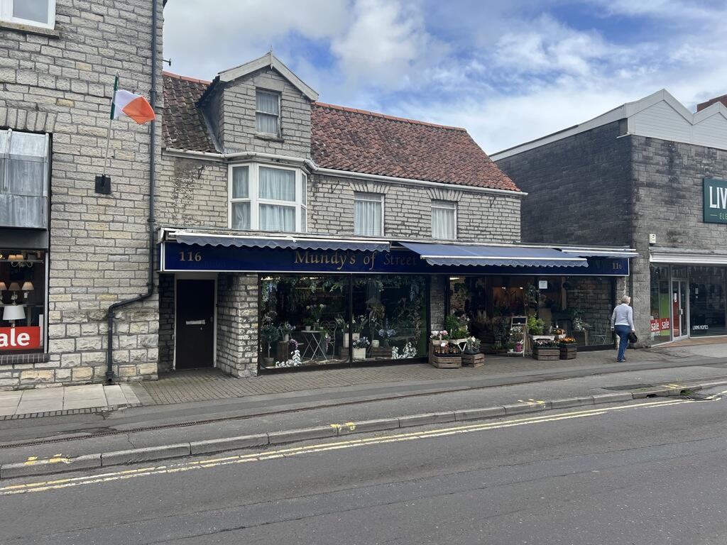 116 High Street, Street, BA16 0EW