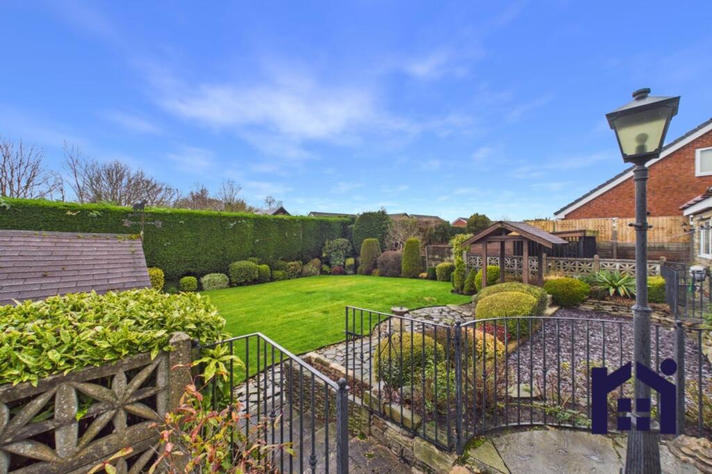 Almond Brook Road, Standish, WN6 photo 4