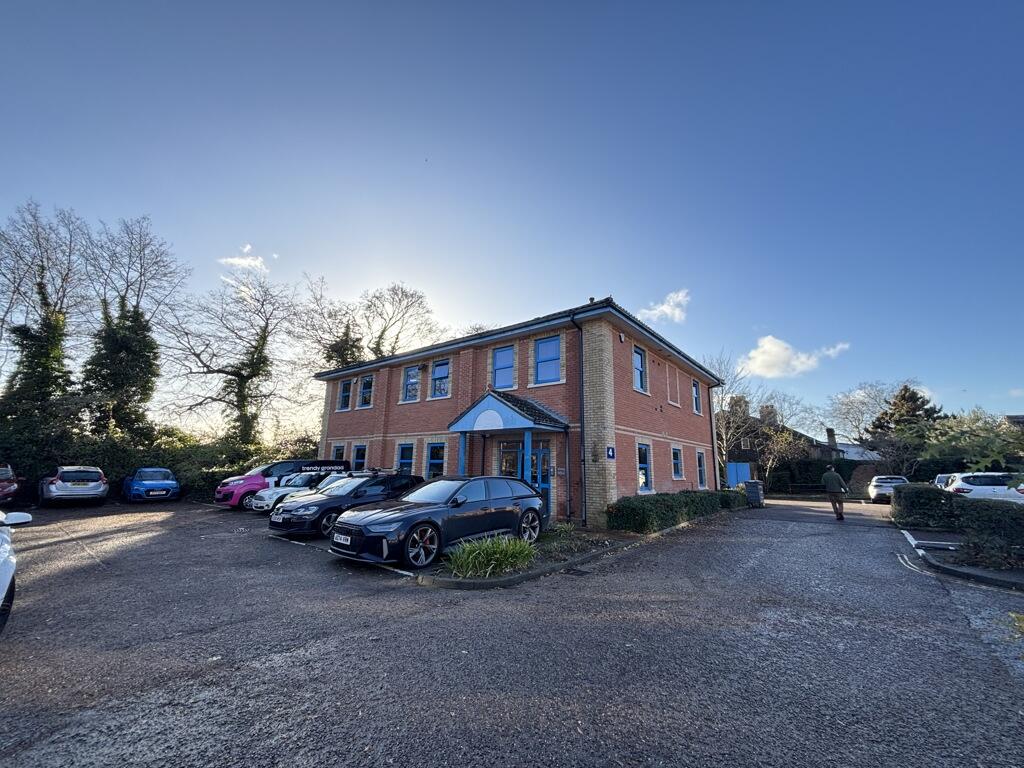 Main image of property: 4 Barton Way, Norwich NR1 1DL