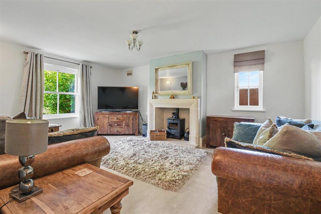 House in Grimsby, North End, Tetney - View 4