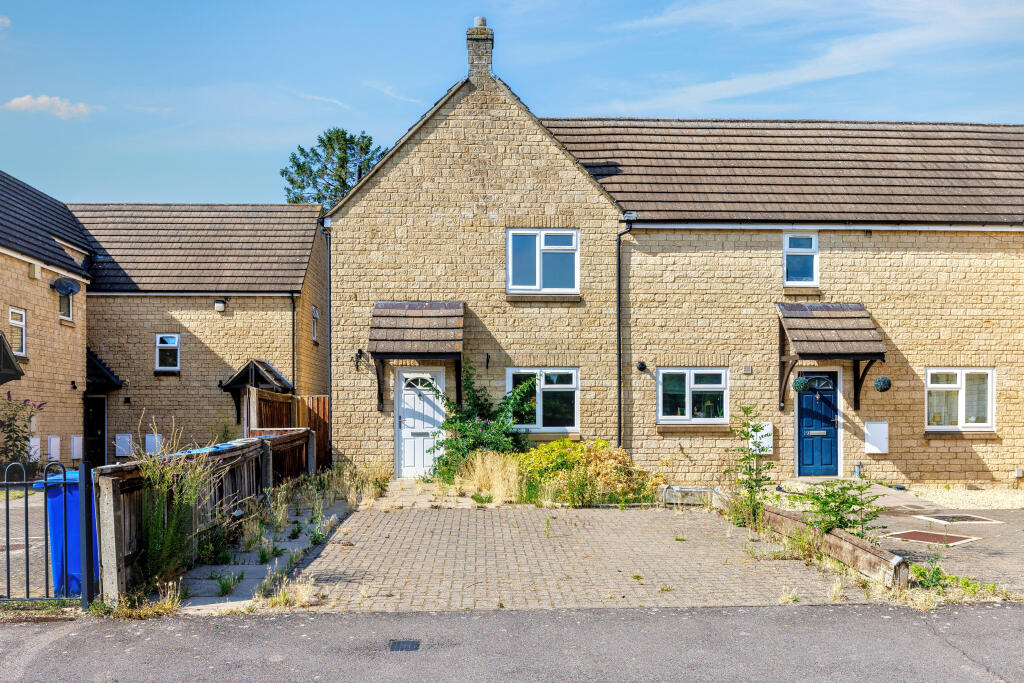 Main image of property: 20 Croxford Gardens, Kidlington, Oxfordshire, OX5 1XB