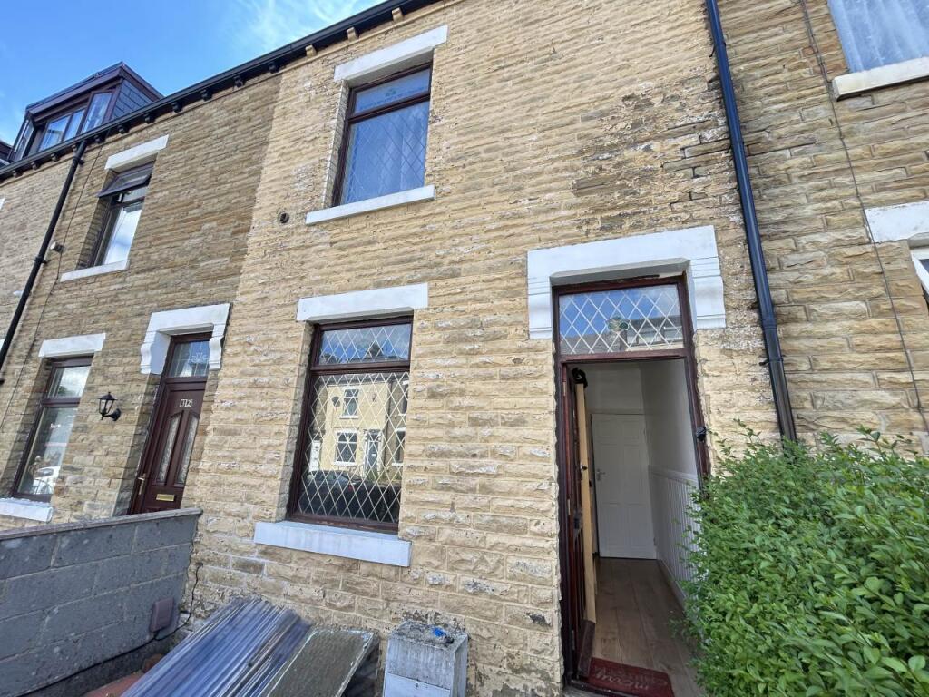 Main image of property: Stanmoore Place, Bradford, West Yorkshire