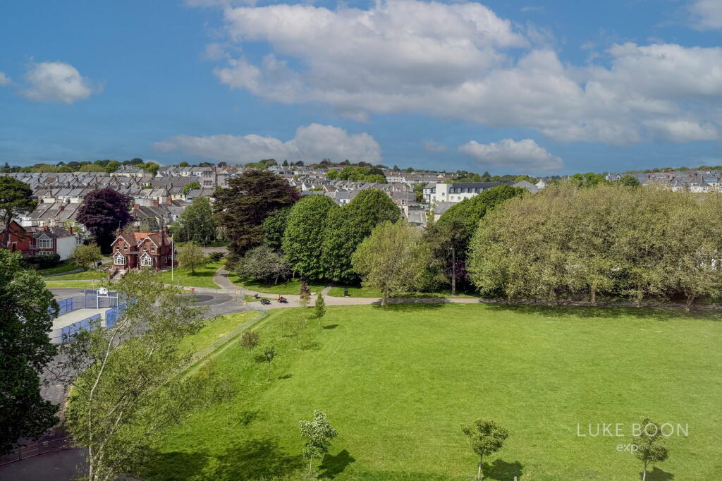 Arundel Crescent, Stonehouse, PL1 5FD photo 5
