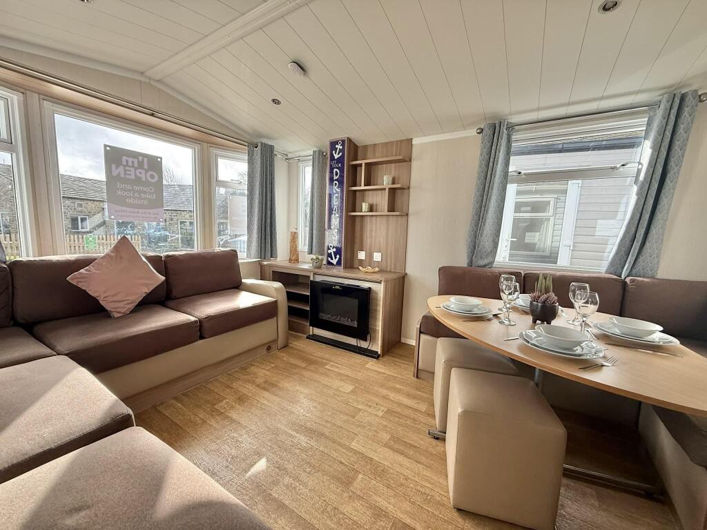 2015 Swift Loire, Bowland Fell Holiday Park, Skipton, North Yorkshire, BD23 4SD photo 4